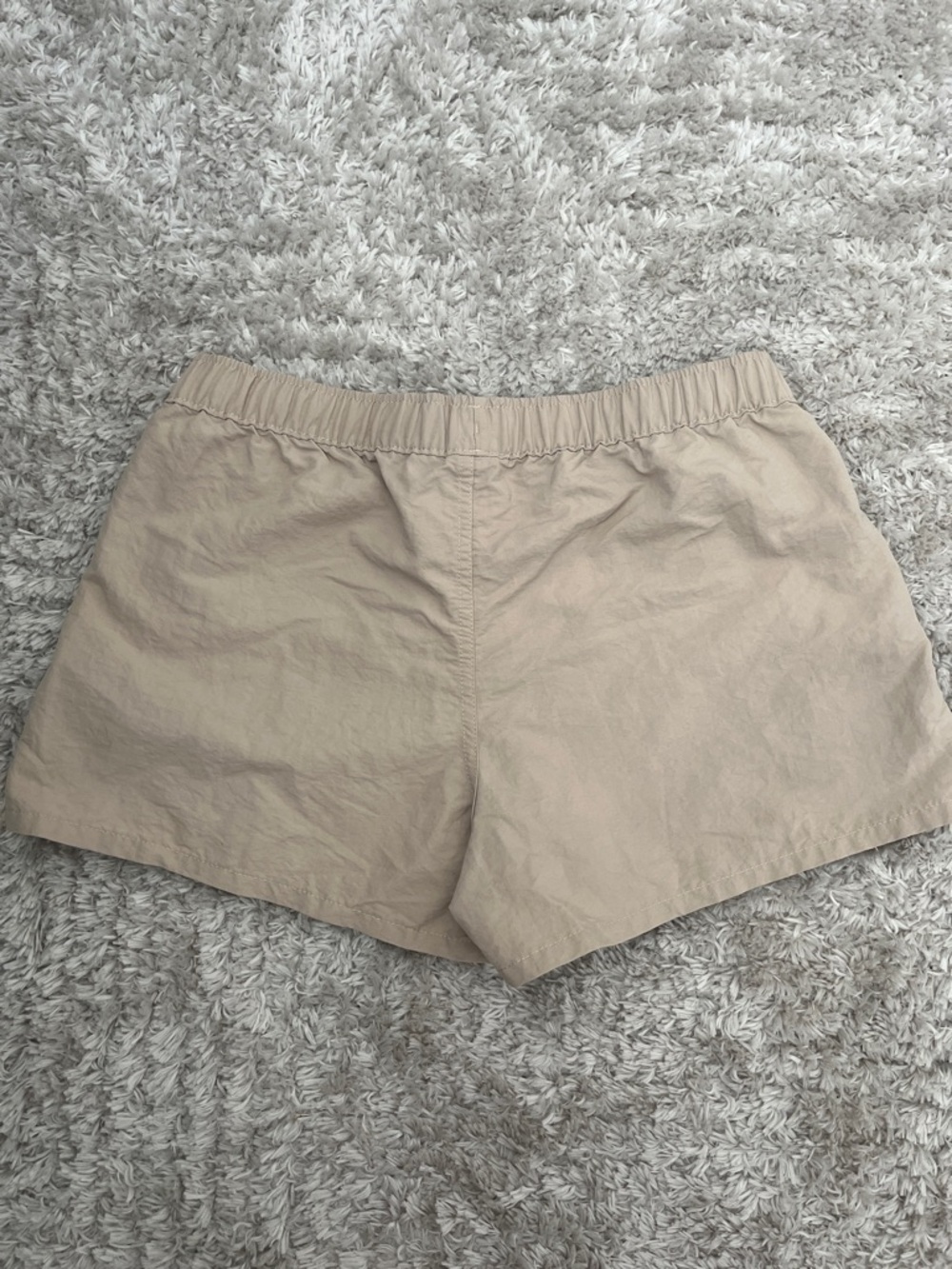 Patagonia Women’s Athletic Shorts in Light Beige - Picture 5 of 5